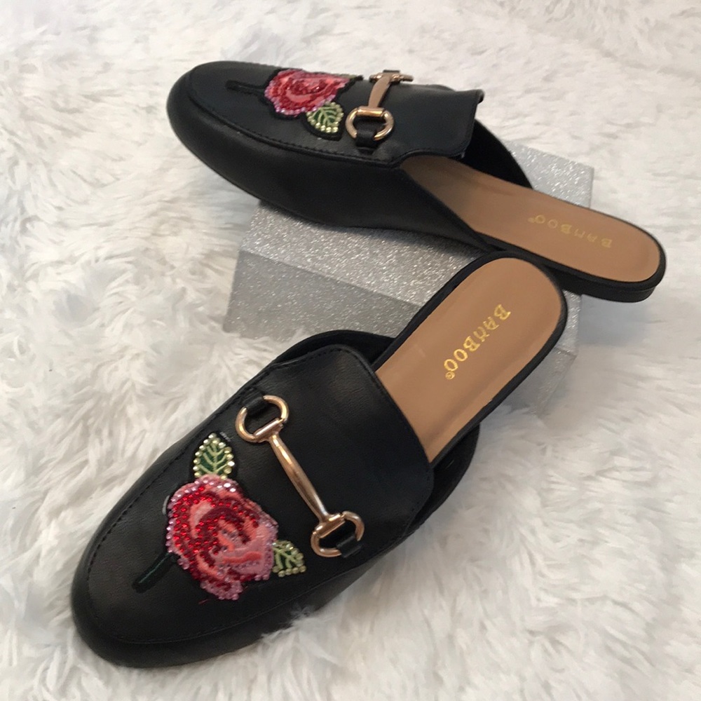 Bamboo embroidered loafer/slides black 8 1/2 (NWT)